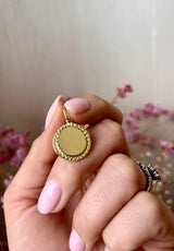 Curly Round gold